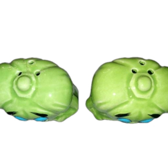 Vintage Anthropomorphic Zucchini / Squash Salt & Pepper Shakers New Old stock - Picture 3 of 4